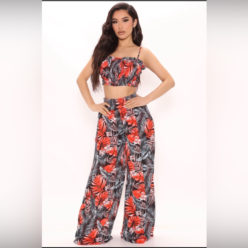 Fashion Nova Holland pant set RED